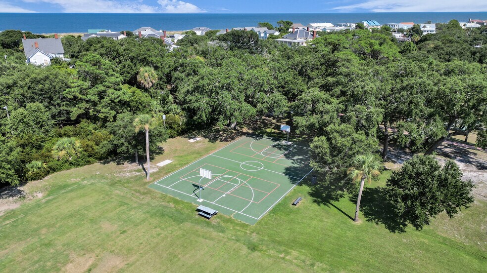 More Photos Of 21 Officers Row, Tybee Island Hospitality For Sale