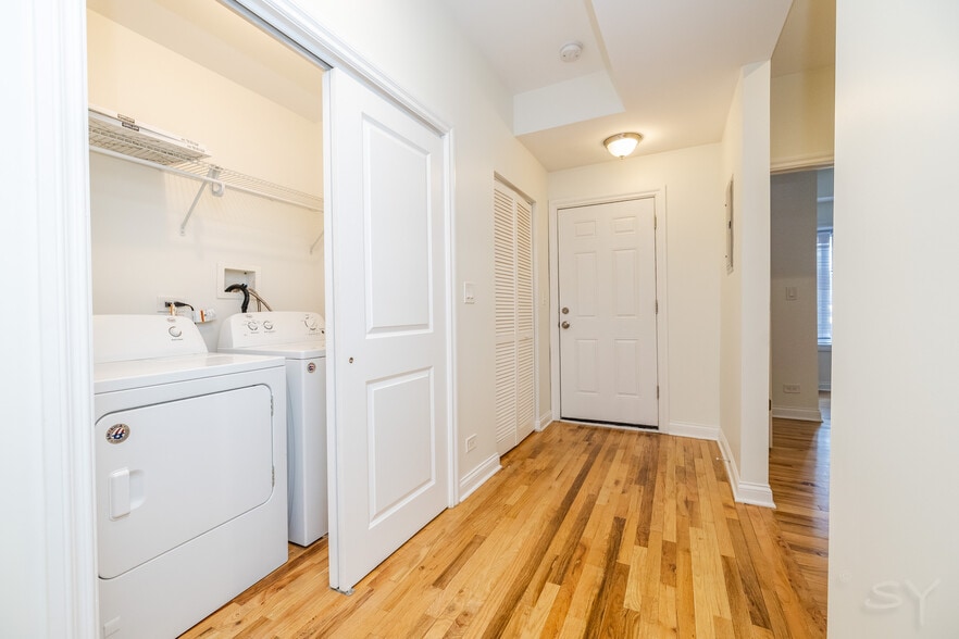 More Photos Of 6711 S Paxton Ave, Chicago Multifamily For Sale