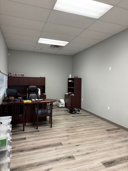 More Photos Of 500-600 N Bullard Ave, Goodyear Unknown For Lease
