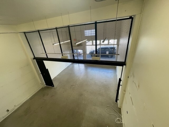 More Photos Of 1249-1253 S Beretania St, Honolulu Storefront Retail Office For Lease