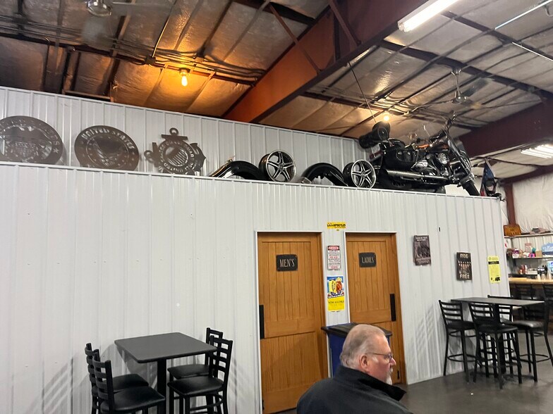 More Photos Of 195 Water St, Iola Restaurant For Sale