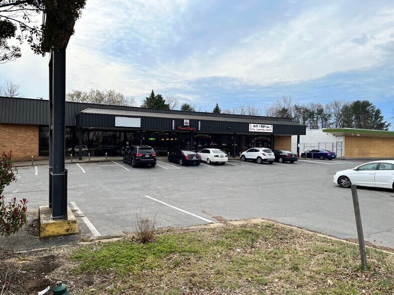 More Photos Of 6551 Annapolis Rd, Hyattsville Freestanding For Lease