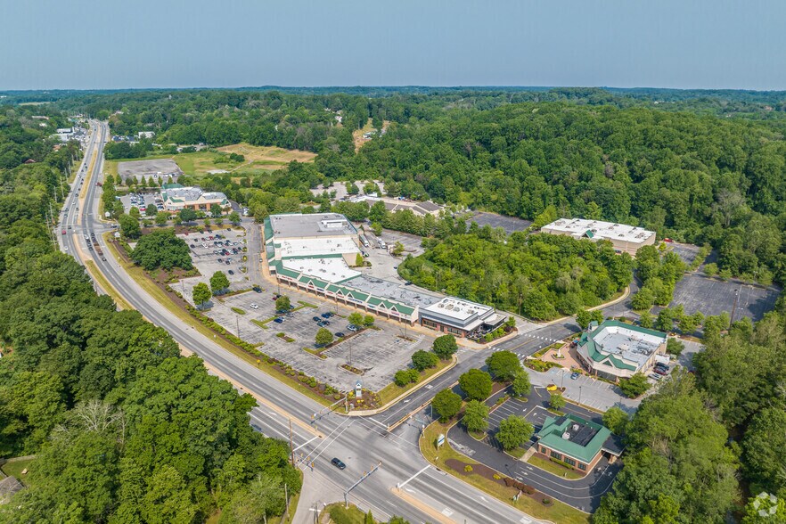 More Photos Of 4855 West Chester Pike, Newtown Square Unknown For Lease