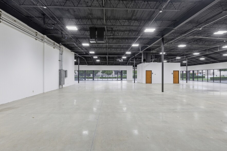 More Photos Of 3420 Sojourn Dr, Carrollton Warehouse For Sale