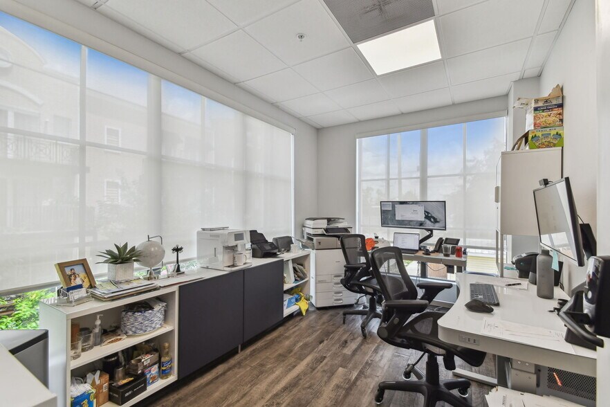 More Photos Of 1919-1925 E 6th Ave, Tampa Office For Sale