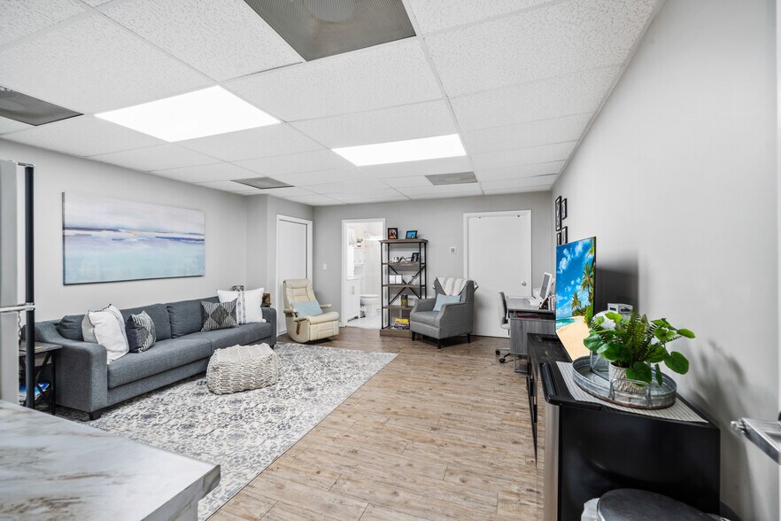 More Photos Of 2223 S Washington Ave, Titusville Office Residential For Sale