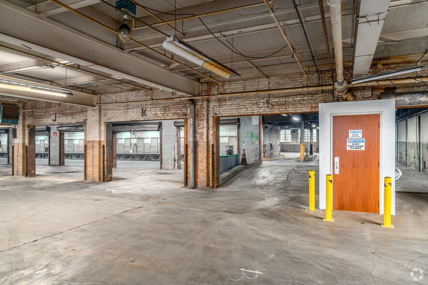 More Photos Of 4100 Payne Ave, Cleveland Warehouse For Lease