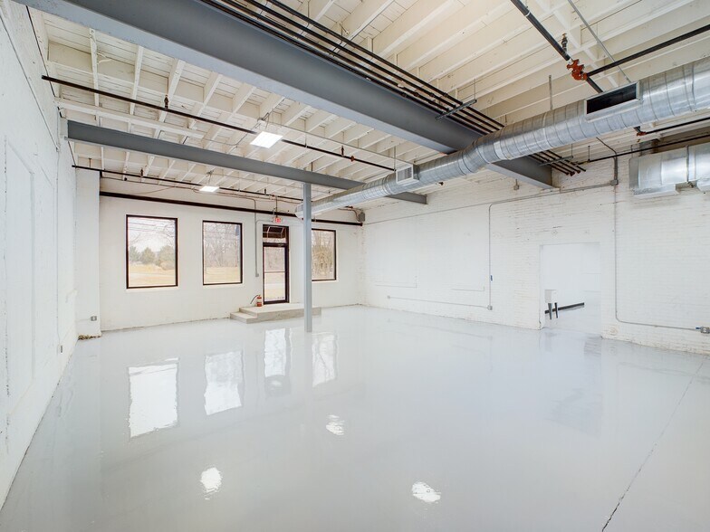 More Photos Of 700 Grand Ave, Hackettstown Warehouse For Sale