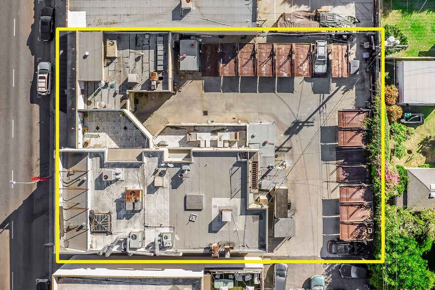 More Photos Of 2319-2323 Westwood Blvd, Los Angeles Restaurant For Sale