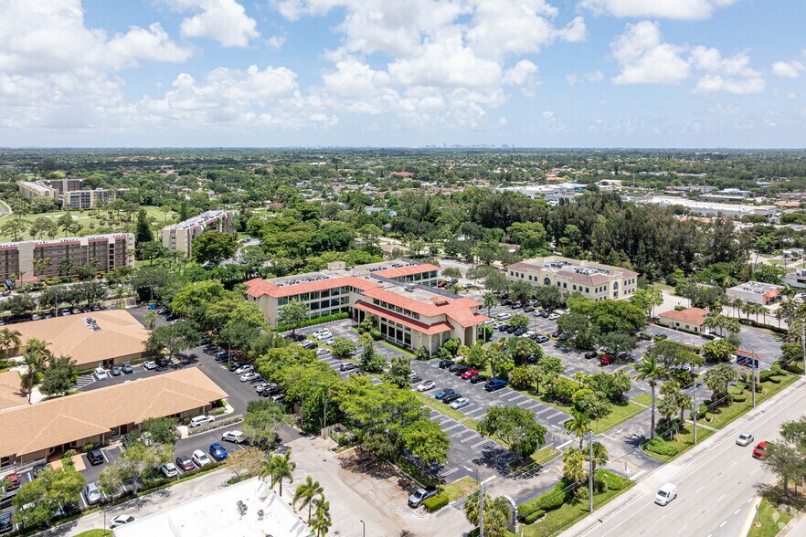 More Photos Of 6801 Lake Worth Rd, Greenacres Medical For Sale