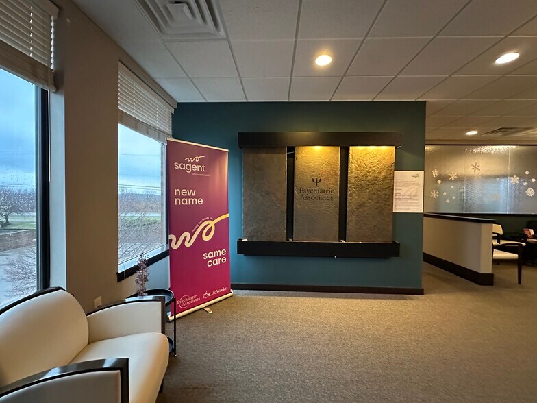 More Photos Of 673 Westbury Dr, Iowa City Storefront Retail Office For Sale