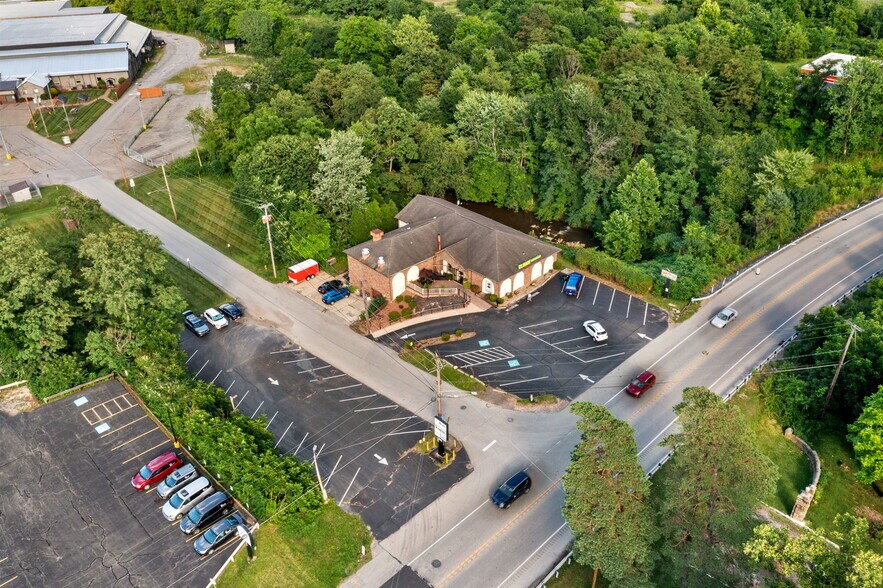 More Photos Of 2001 E Washington St, New Castle Restaurant For Sale