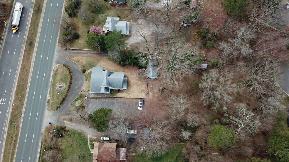 More Photos Of 7608 Hull Street Rd, Richmond Office For Sale