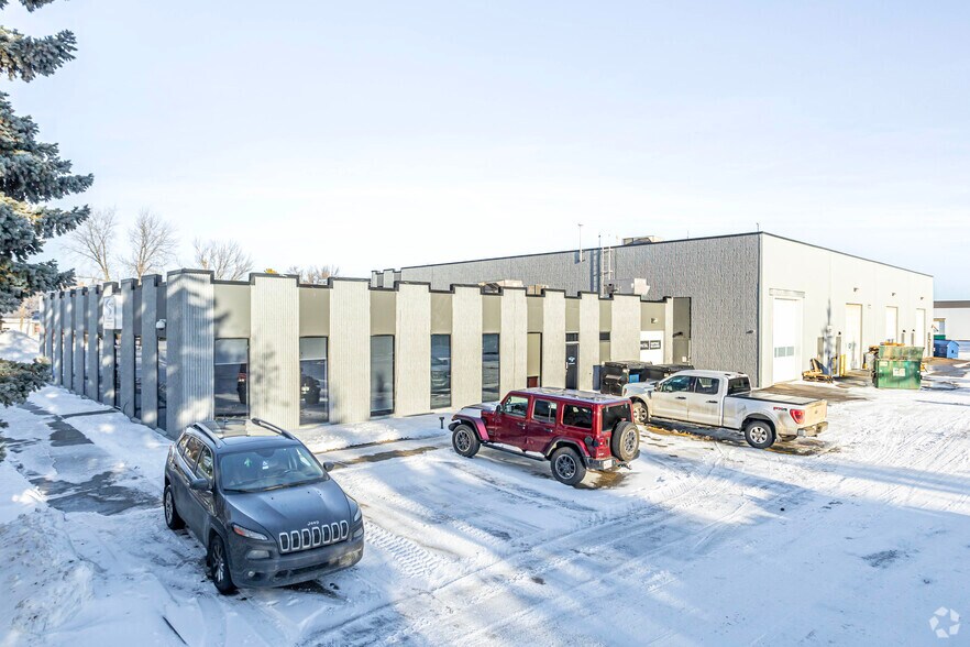 More Photos Of 16403-16455 117 Av NW, Edmonton Manufacturing For Lease