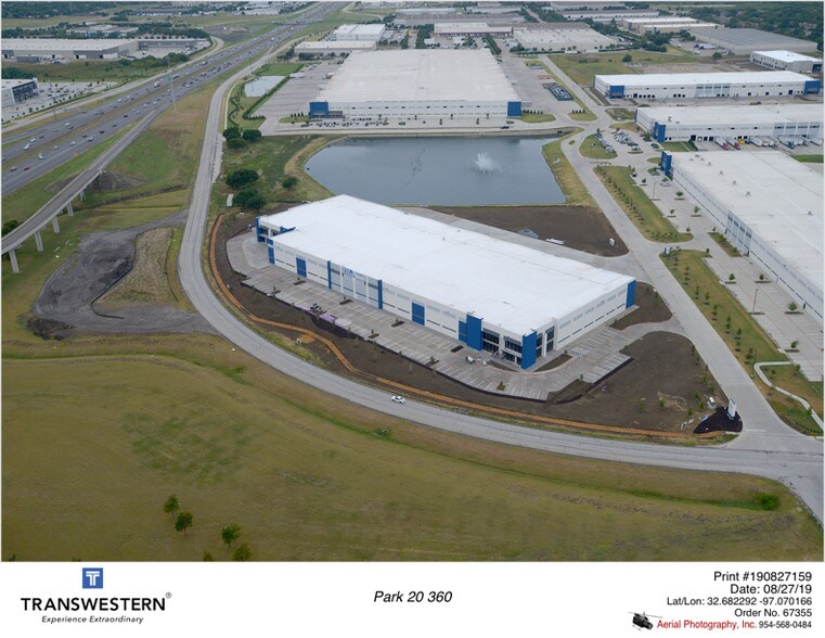 More Photos Of 2300 Arbrook Blvd, Arlington Unknown For Lease