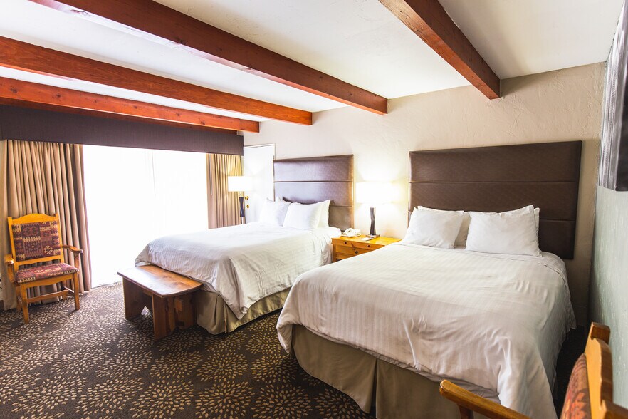 More Photos Of 1765 S Main St, Las Cruces Hotel For Sale