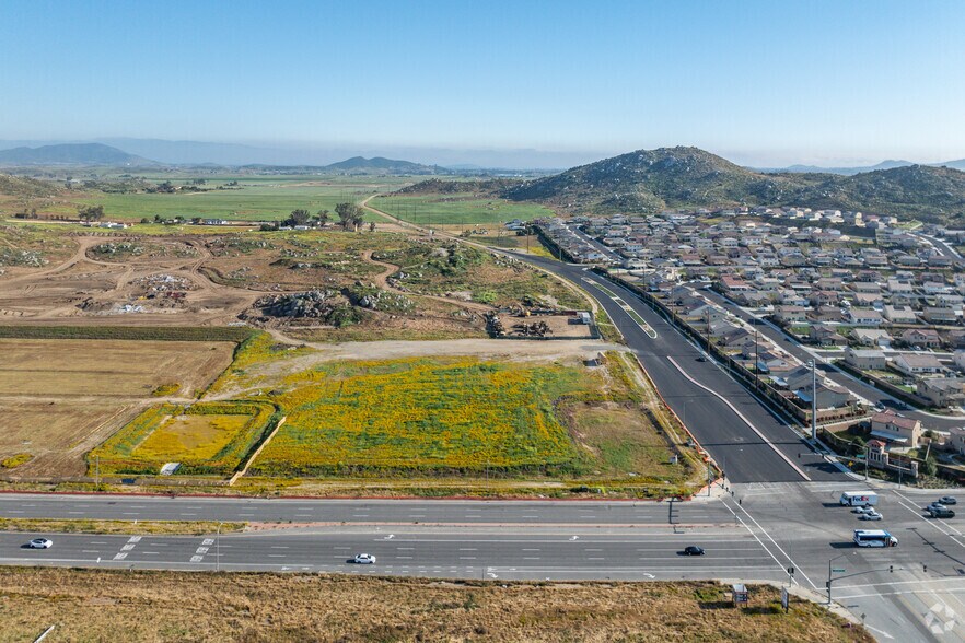 More Photos Of SEC Domenigoni Rd & Leon Rd, Winchester Unknown For Lease