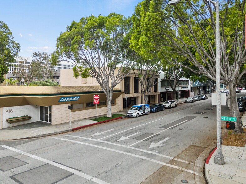 More Photos Of 924 E Green St, Pasadena Loft Creative Space For Lease