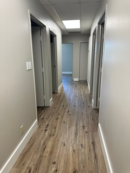 More Photos Of 1633 Erringer Rd, Simi Valley Medical For Lease