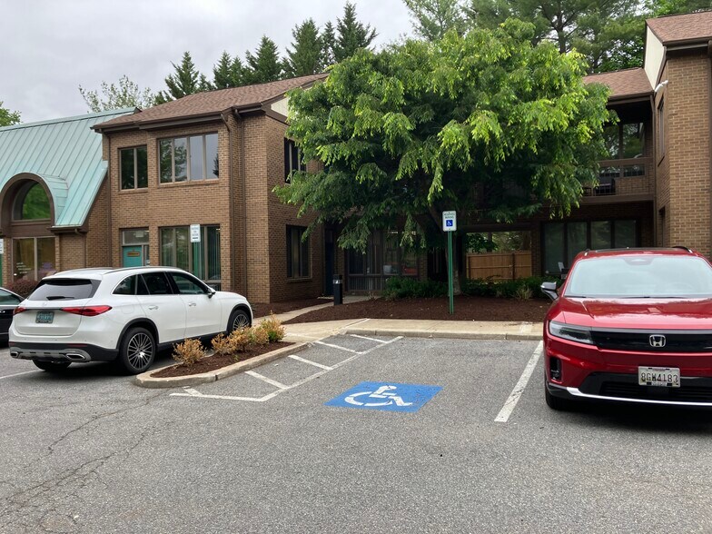 More Photos Of 2905 Mitchellville Rd, Bowie Office For Lease