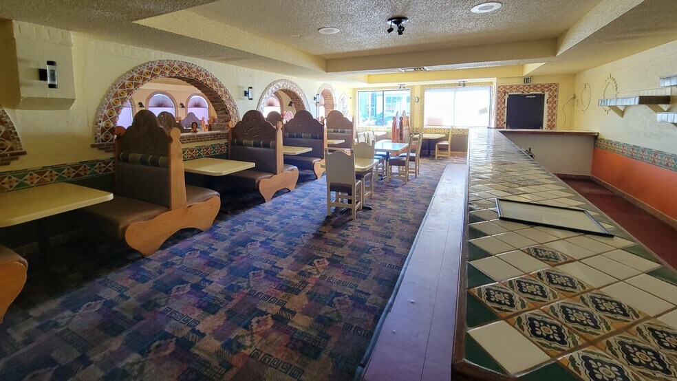 More Photos Of 1124 Washington Way, Longview Restaurant For Sale