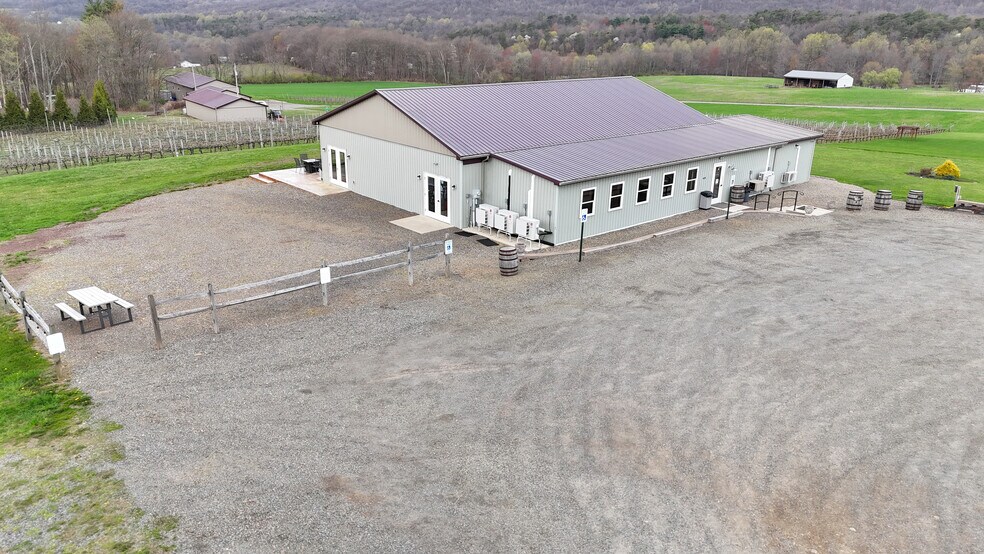 More Photos Of 596 Harman Rd, Halifax Winery Vineyard For Sale