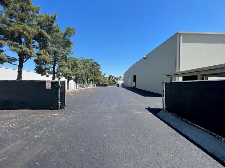 More Photos Of 1141 California Ave, Corona Warehouse For Sale