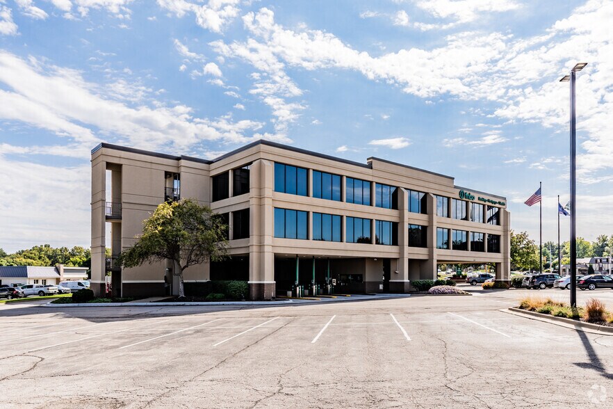 More Photos Of 4650 College Blvd, Overland Park Office For Lease