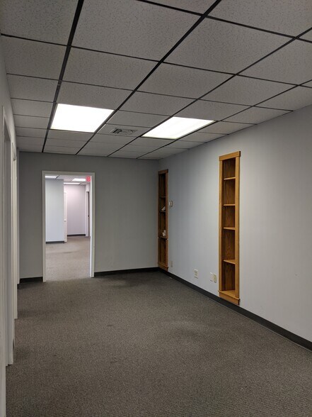 More Photos Of 9385 N 56th St, Temple Terrace General Retail For Lease