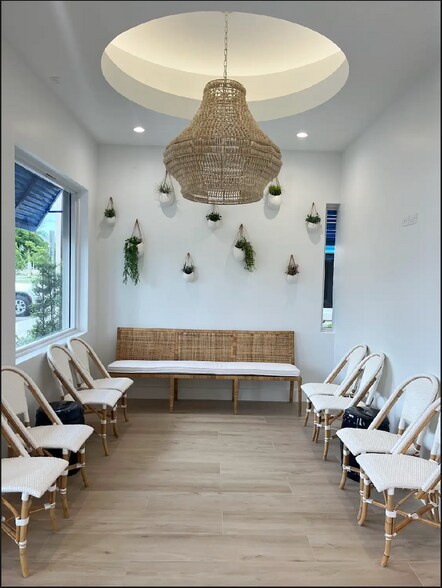 More Photos Of 8475 Lake Worth Rd, Lake Worth Medical For Sale