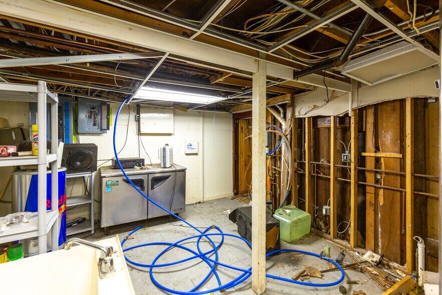 More Photos Of 23 E Main St, Hancock Restaurant For Sale