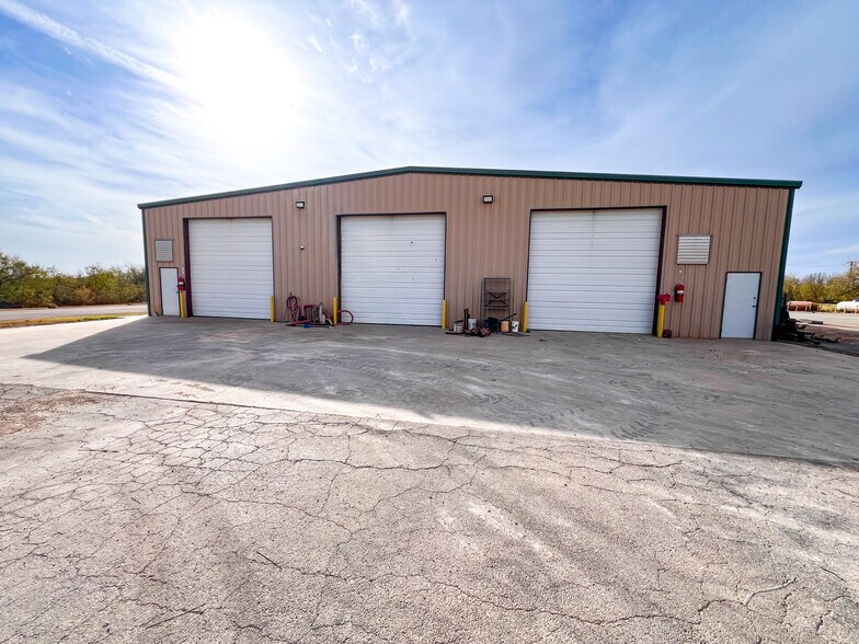 More Photos Of 2508 FM 307, Midland Industrial For Sale