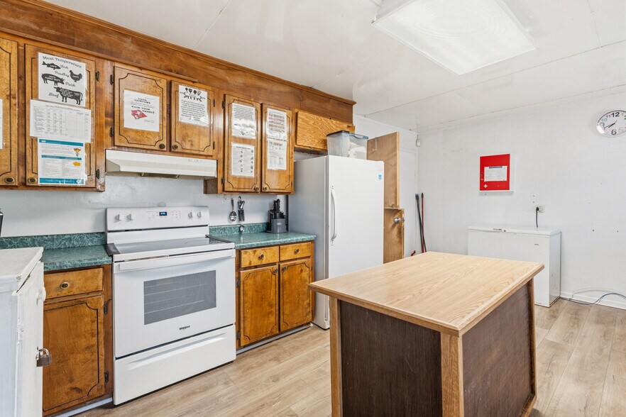 More Photos Of 101 Beeler Ave, Hamlet Daycare Center For Sale