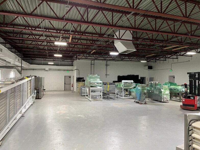 More Photos Of 7897 Taft St, Merrillville Lodge Meeting Hall For Lease