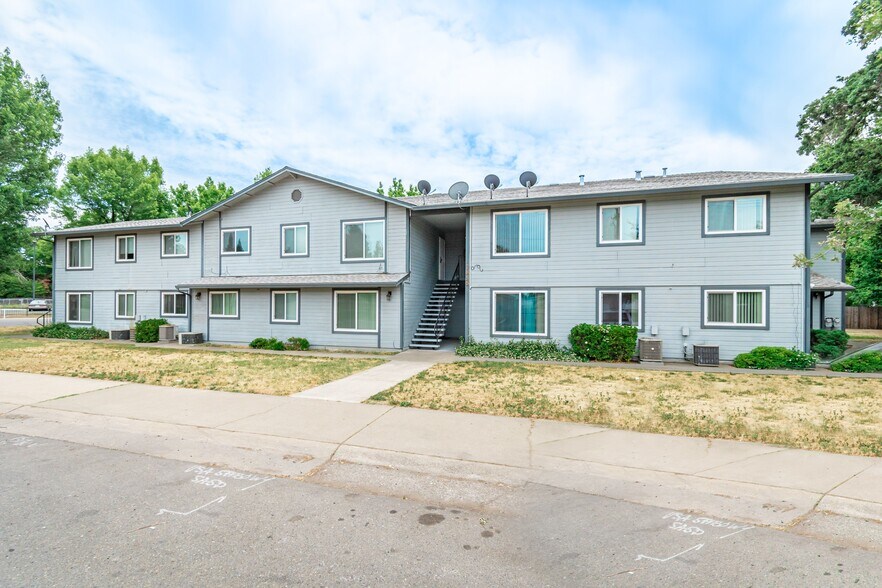 More Photos Of 7856 Old Auburn Rd, Citrus Heights Apartments For Sale