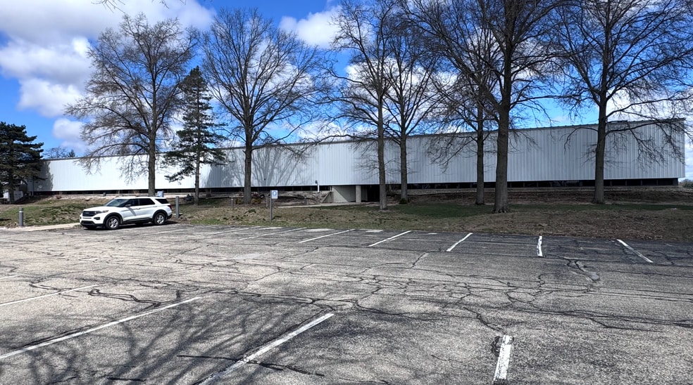 Primary Photo Of 10845 Chicago Dr, Zeeland Manufacturing For Sale