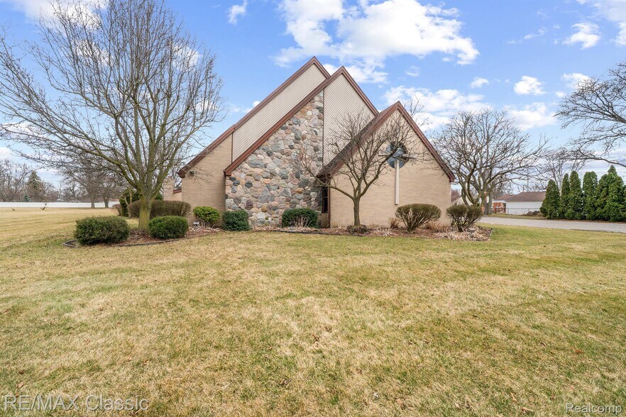 More Photos Of 26701 Joy Rd, Dearborn Heights Religious Facility For Sale