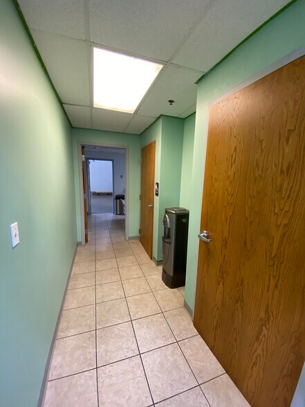 More Photos Of 21600 Miles Rd, North Randall Flex For Lease
