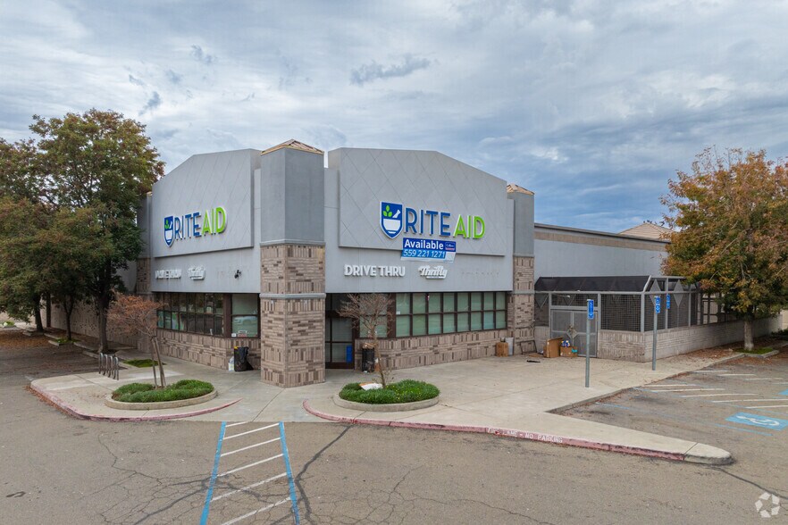 Primary Photo Of 707 W Lacey Blvd, Hanford General Retail For Sale