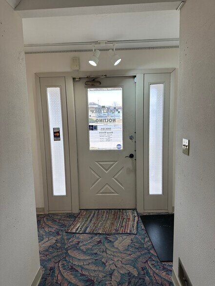 More Photos Of 1550 Dousman St, Green Bay Storefront Retail Office For Sale