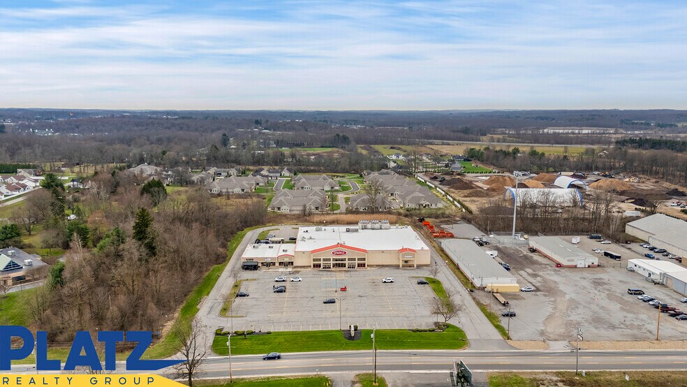 More Photos Of 1135 W Western Reserve Rd, Poland Unknown For Lease