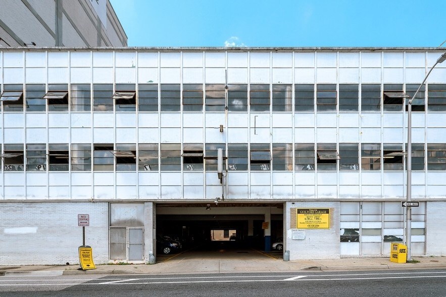 More Photos Of 310-314 Guilford Ave, Baltimore Parking Garage For Sale