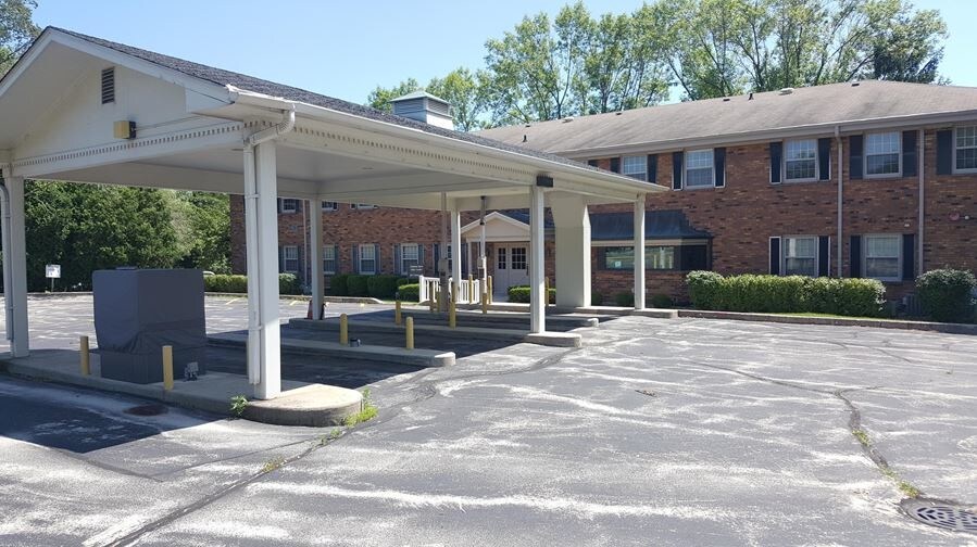 More Photos Of W62N248 Washington Ave, Cedarburg Medical For Lease