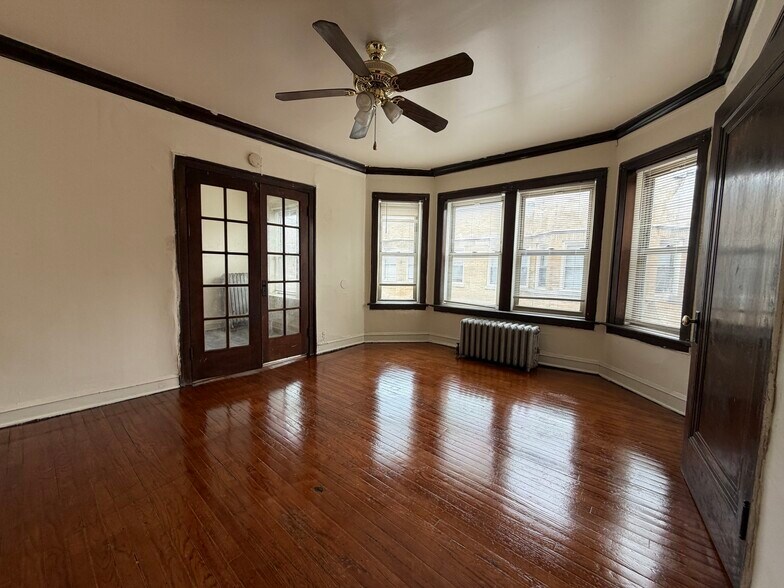 More Photos Of 7042-7048 S Michigan, Chicago Apartments For Sale