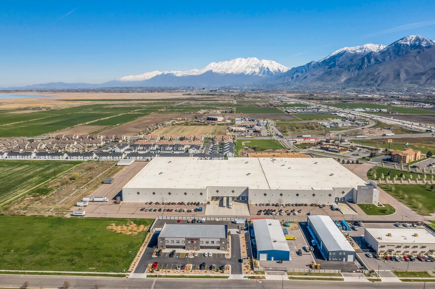 More Photos Of 530 S 2000 W, Springville Distribution For Lease