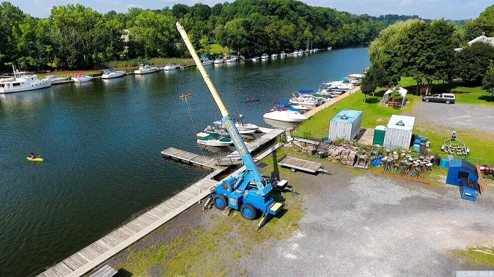 More Photos Of 103 Main St, Catskill Marina For Sale