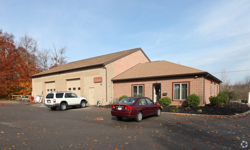 Primary Photo Of 91 Victor Heights Pky, Victor Warehouse For Lease