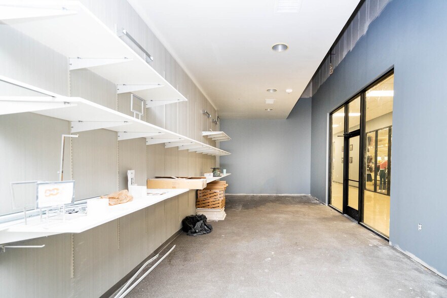 More Photos Of 3520 McCann Rd, Longview Department Store For Sale