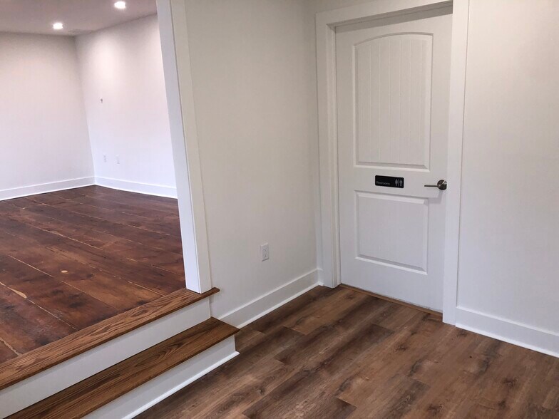 More Photos Of 159 River Rd, Montville Office For Sale