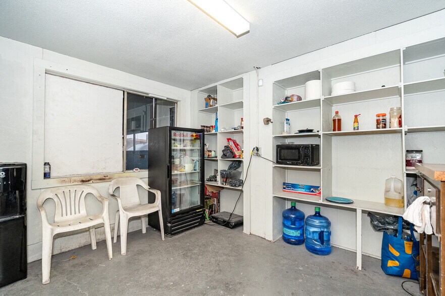 More Photos Of 539 N Tower Ave, Centralia Office For Sale